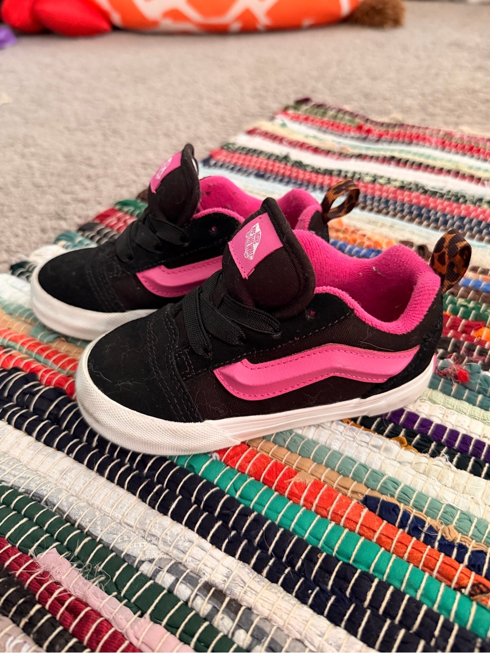 Vans Kids Black and Hot Pink knu school Skate Sneakers